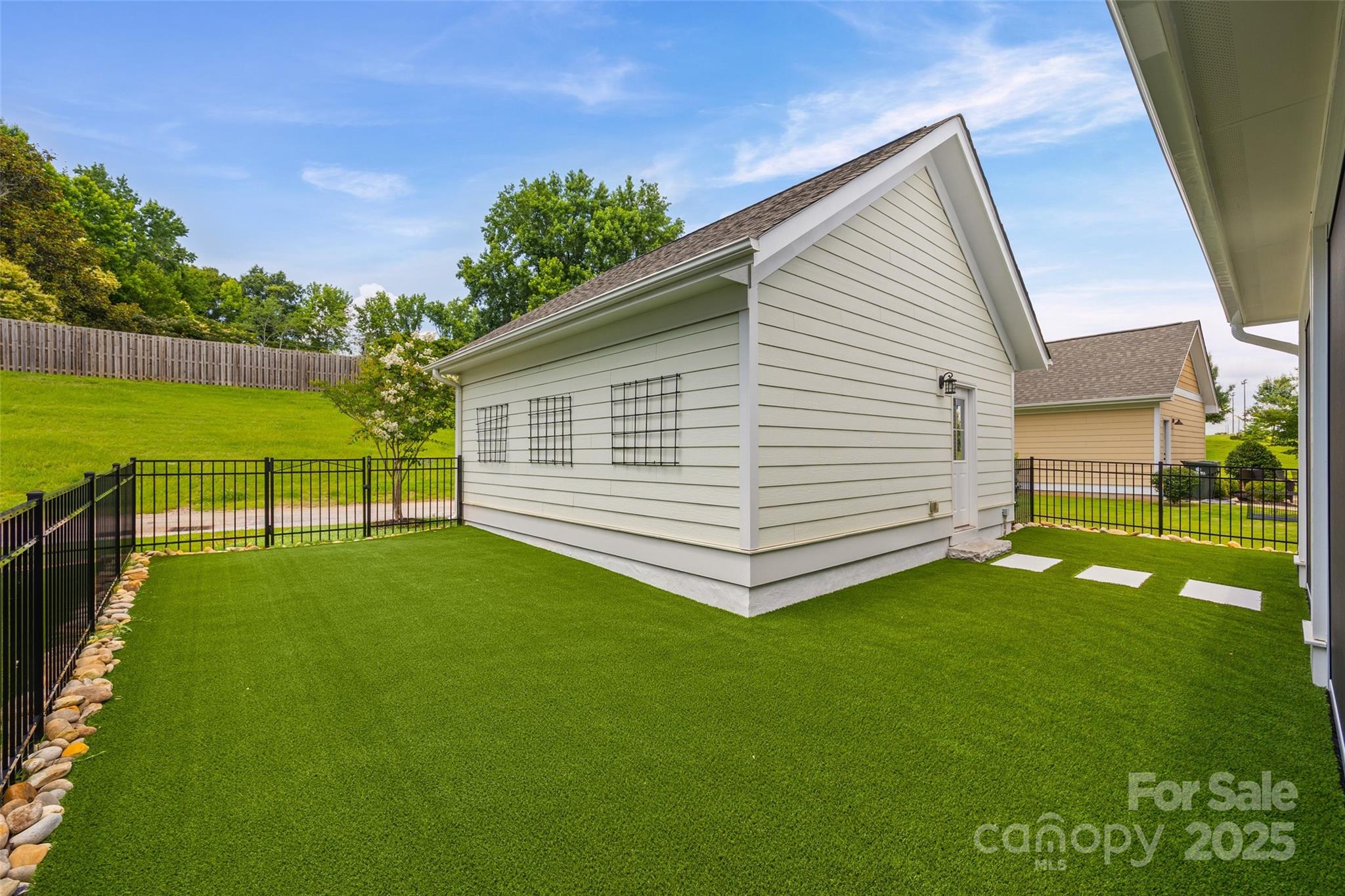 Riverwalk - Residential