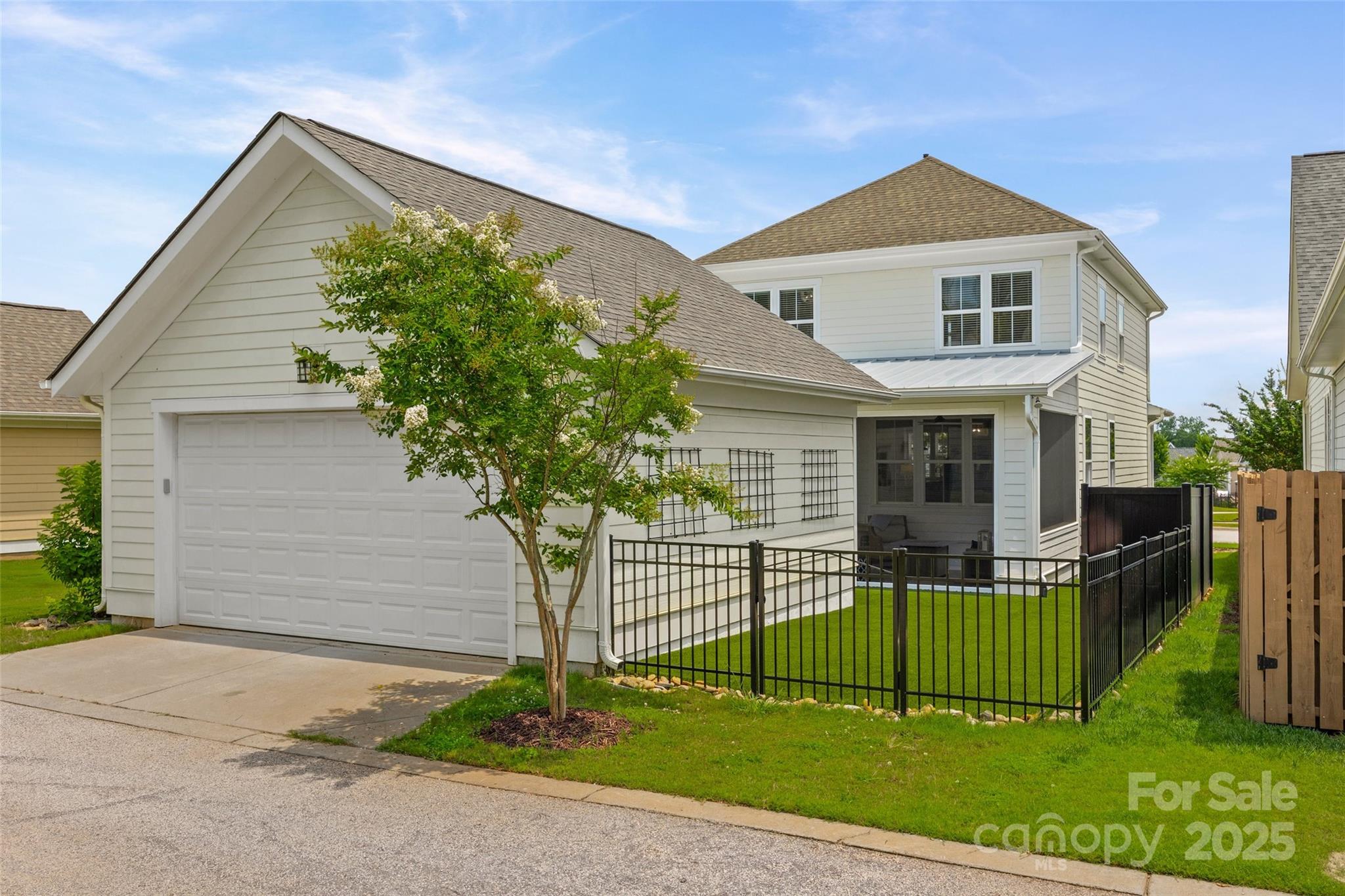 Riverwalk - Residential