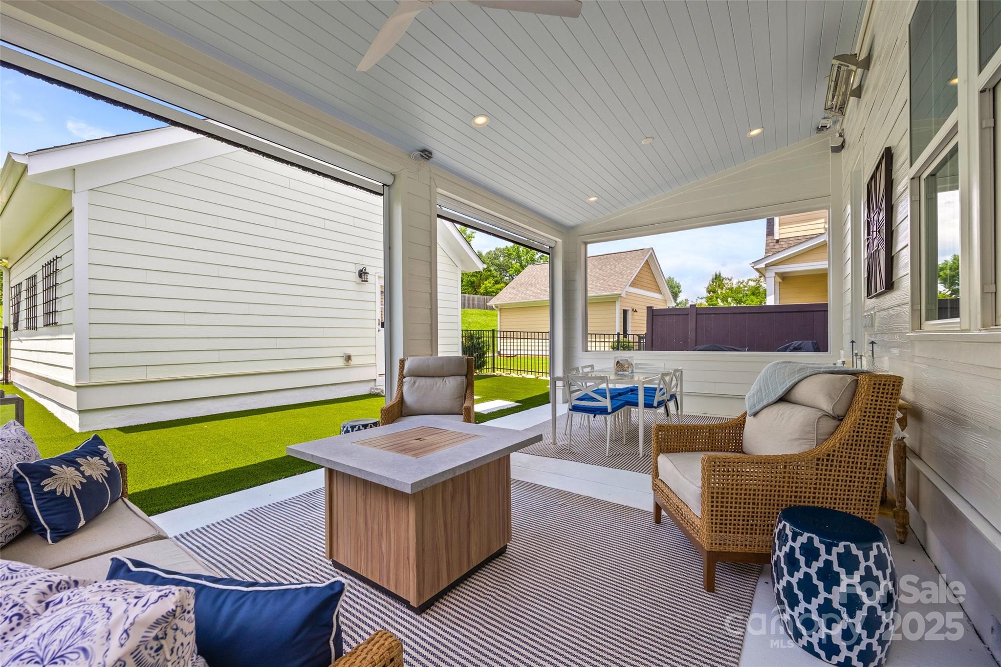 Riverwalk - Residential