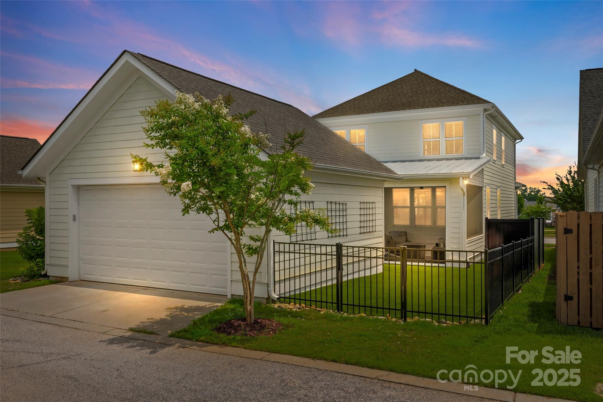 Riverwalk - Residential