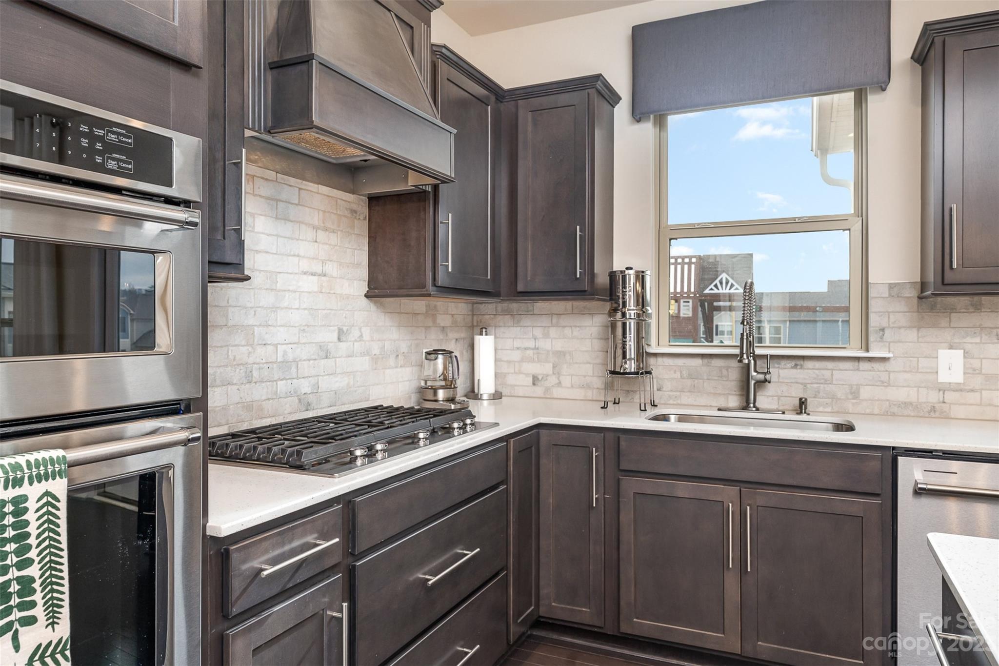 Queensbridge - Residential