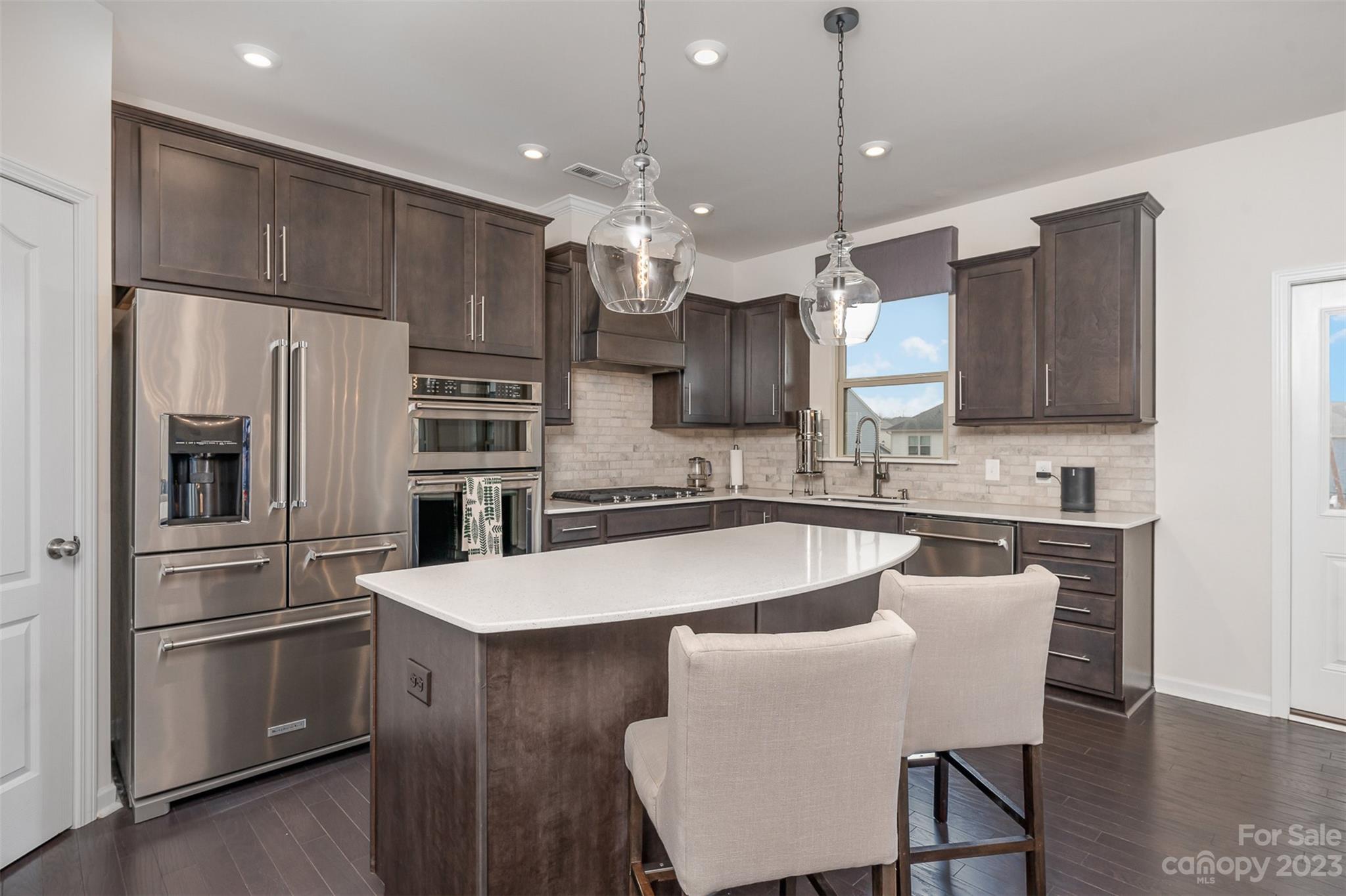 Queensbridge - Residential