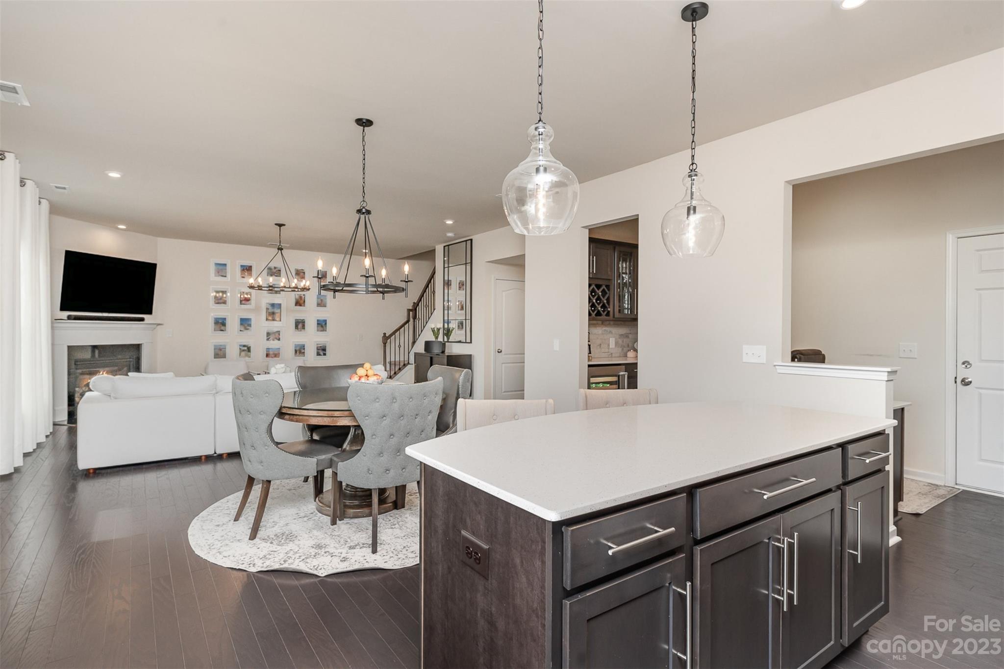 Queensbridge - Residential