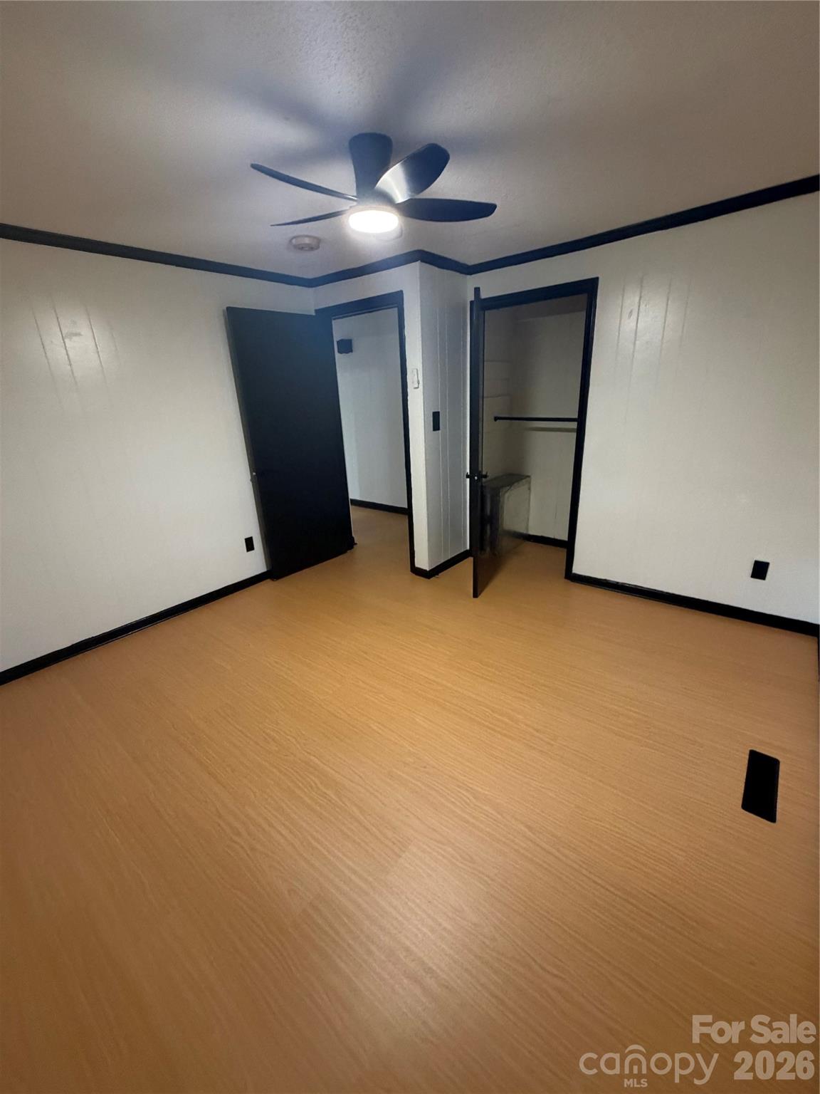 MEADOWBROOK - Residential