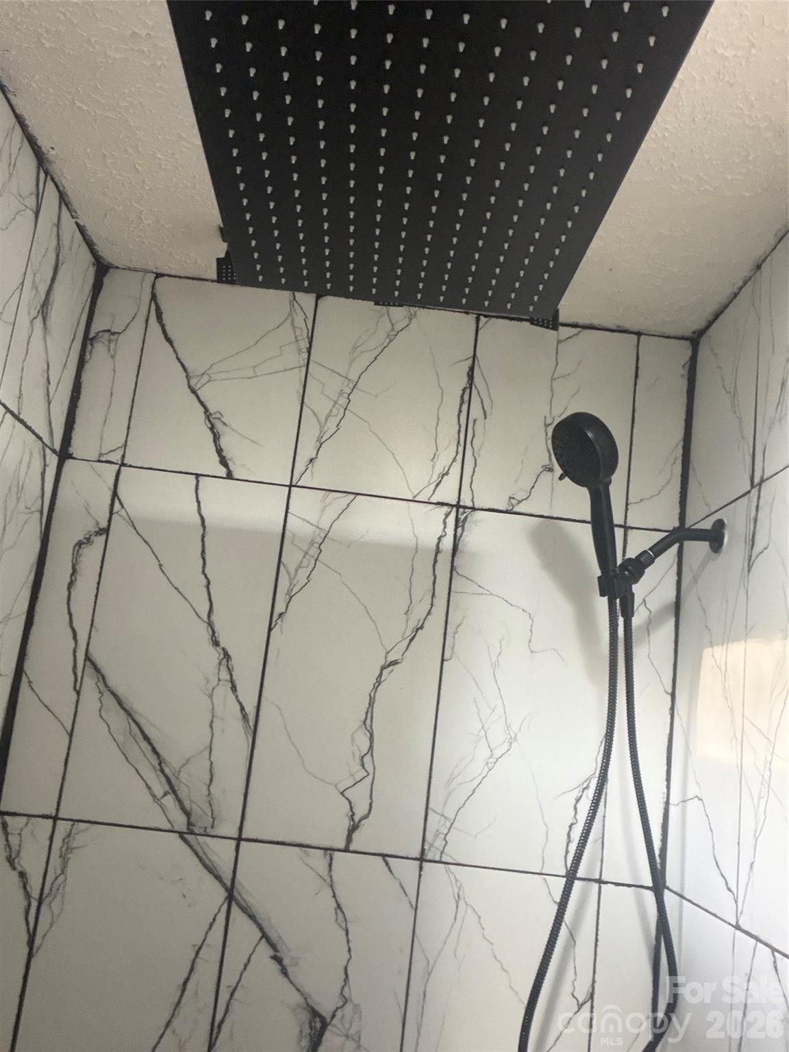 MEADOWBROOK - Residential