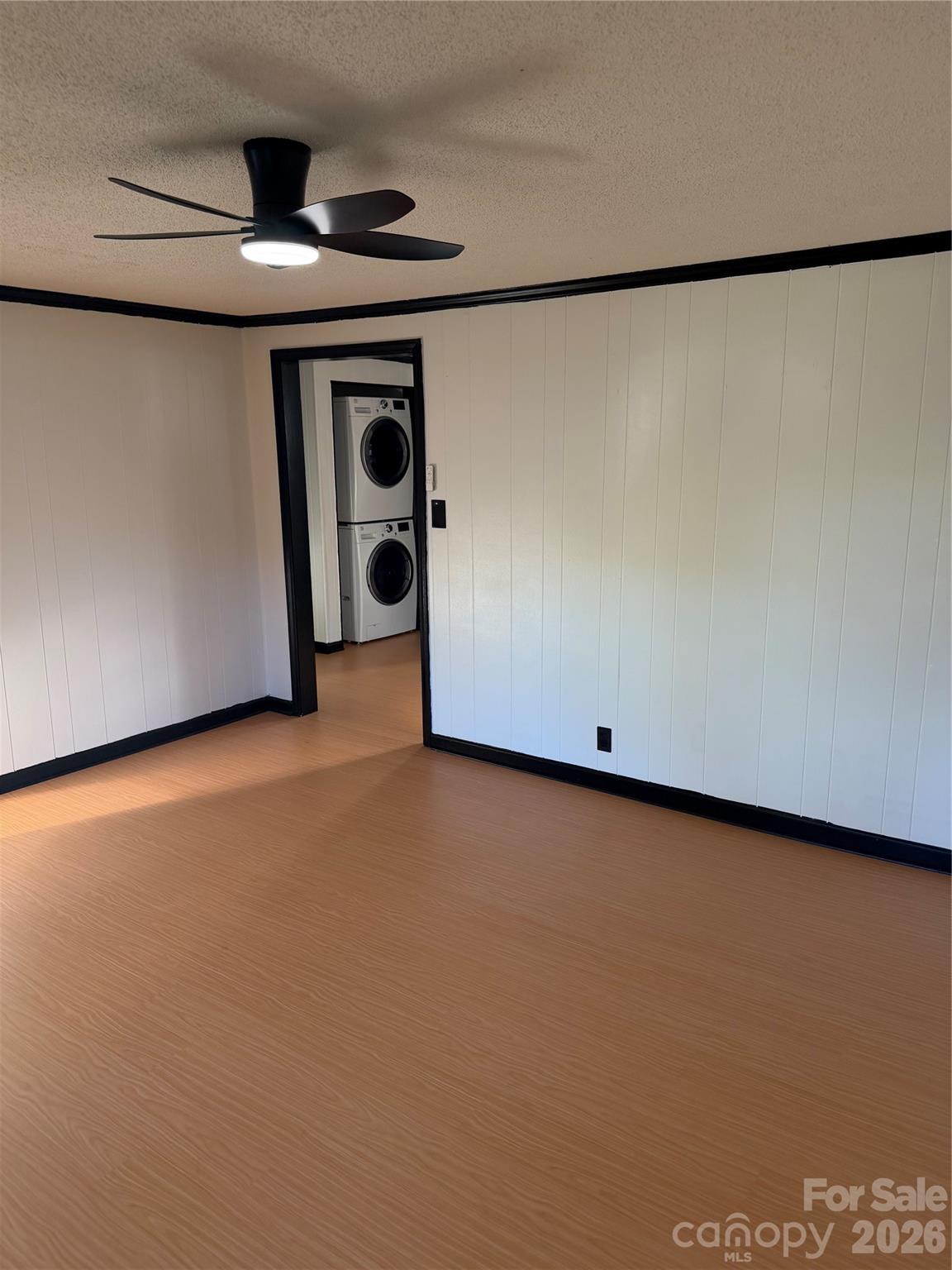 MEADOWBROOK - Residential