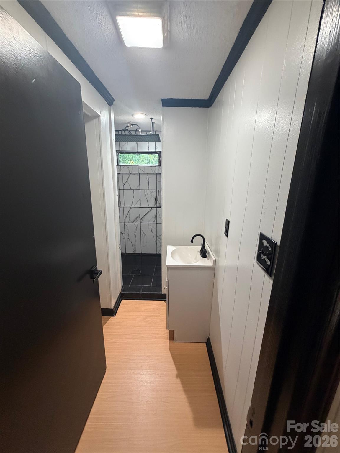 MEADOWBROOK - Residential