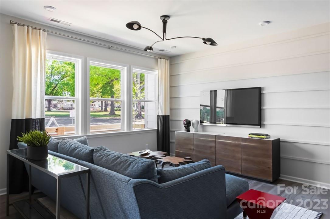 Pennant Square - Residential