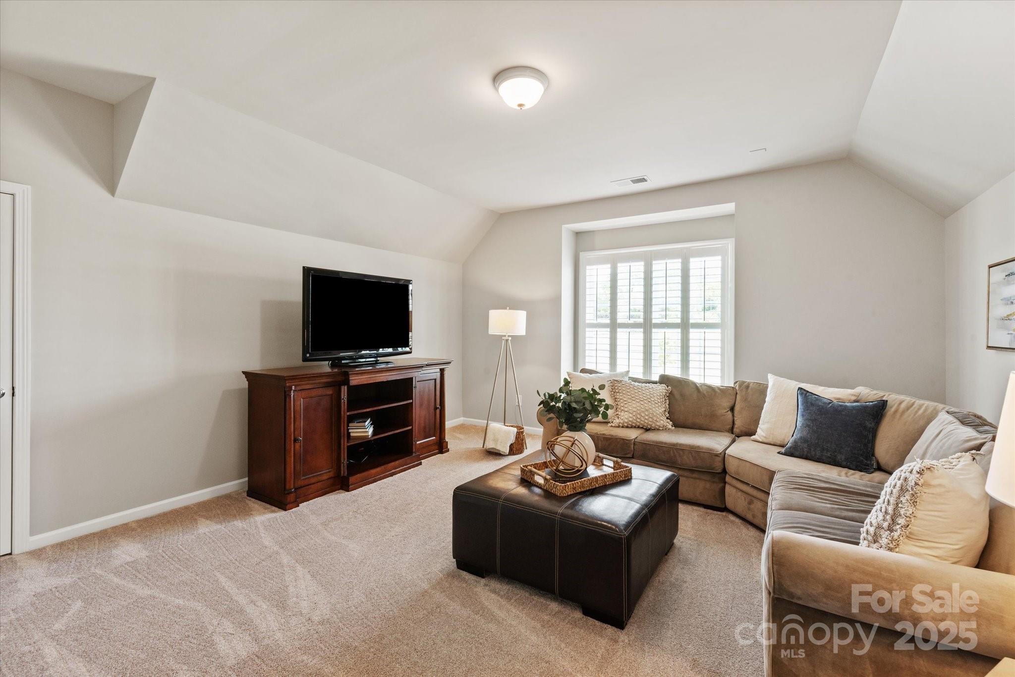 The Chimneys Of Marvin - Residential