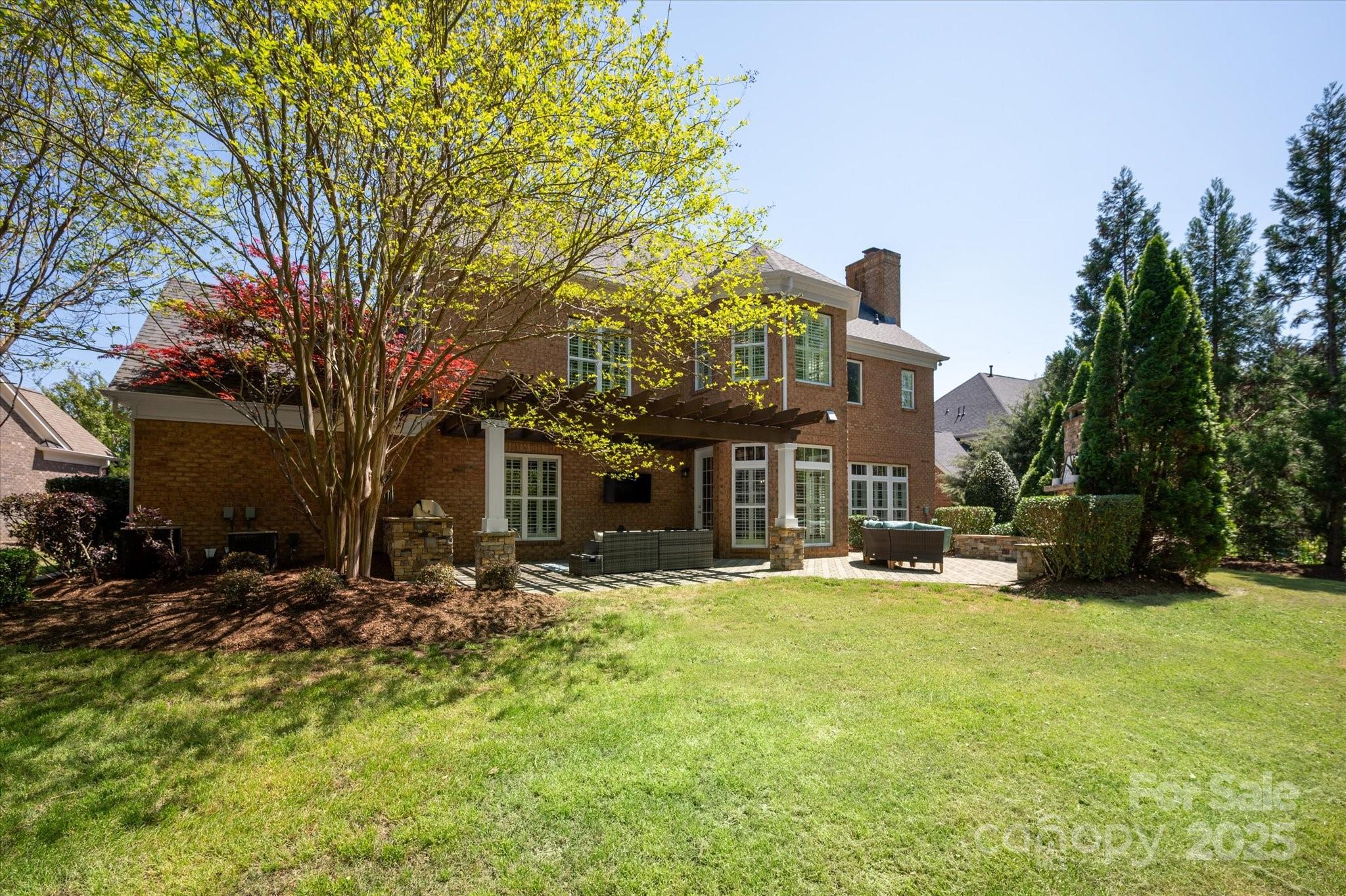 The Chimneys Of Marvin - Residential