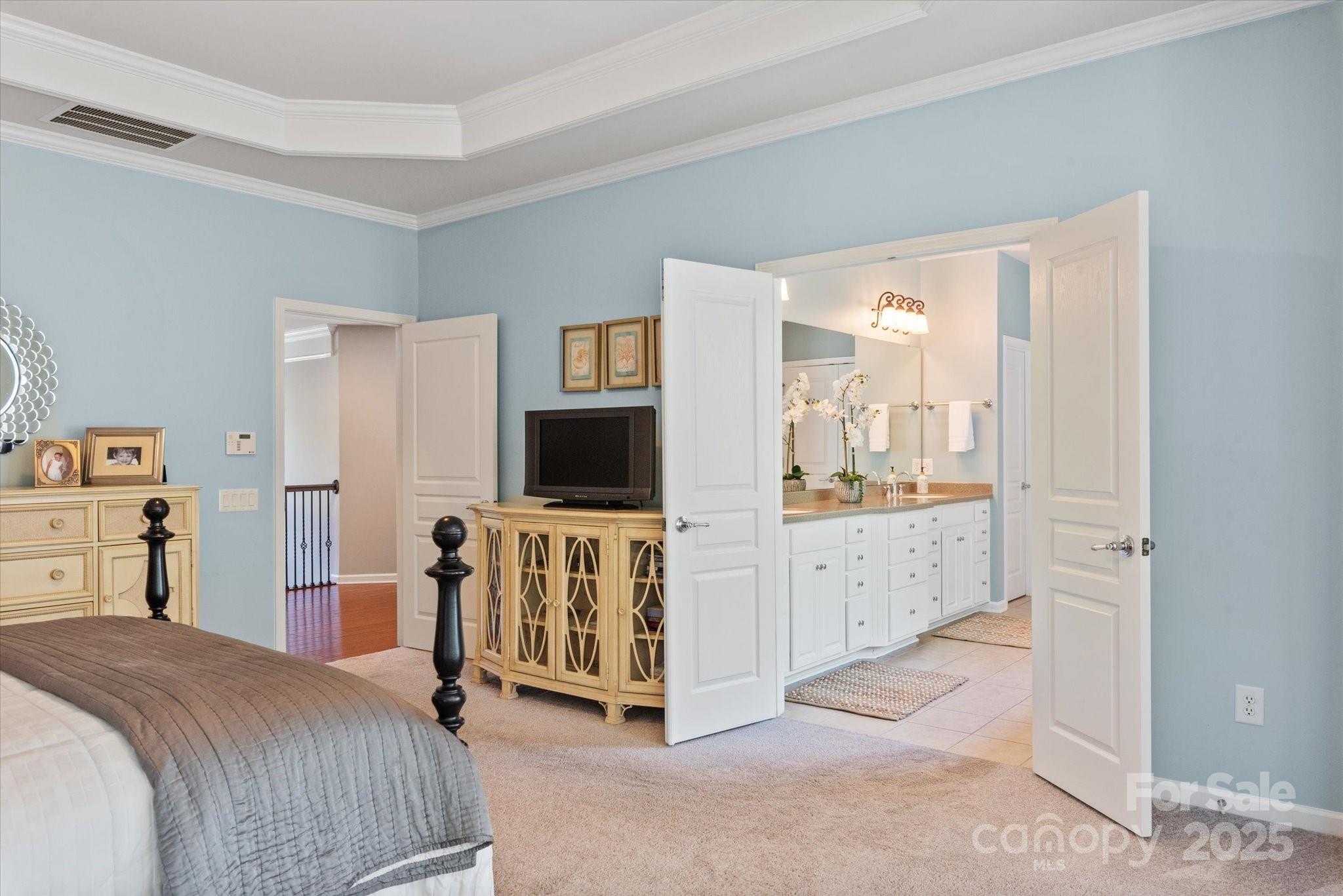 The Chimneys Of Marvin - Residential