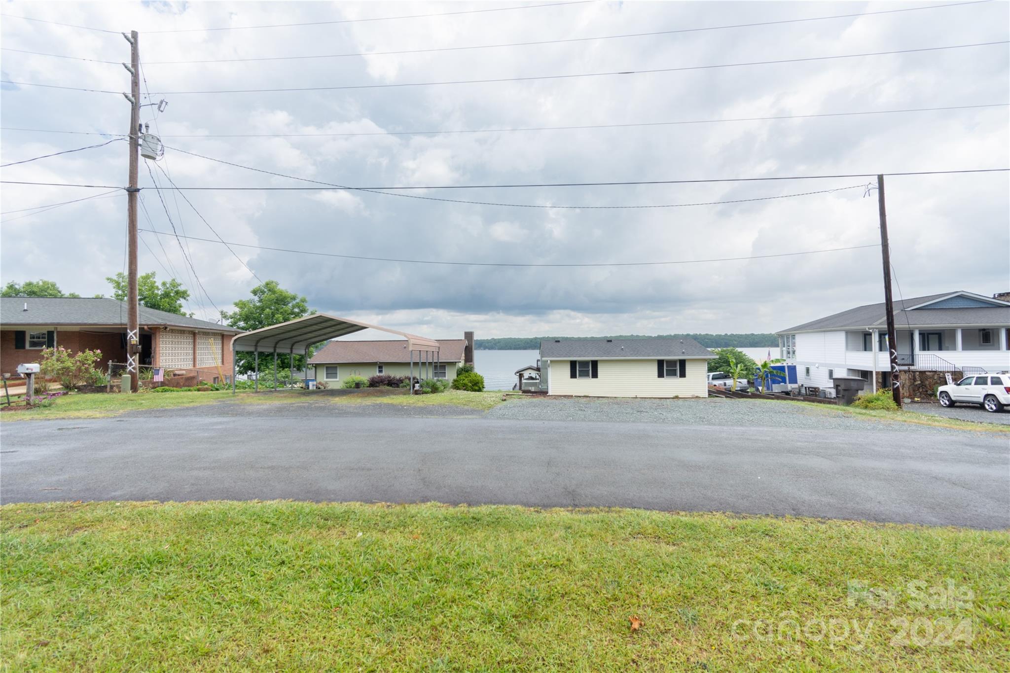 Country Club Estates - Land