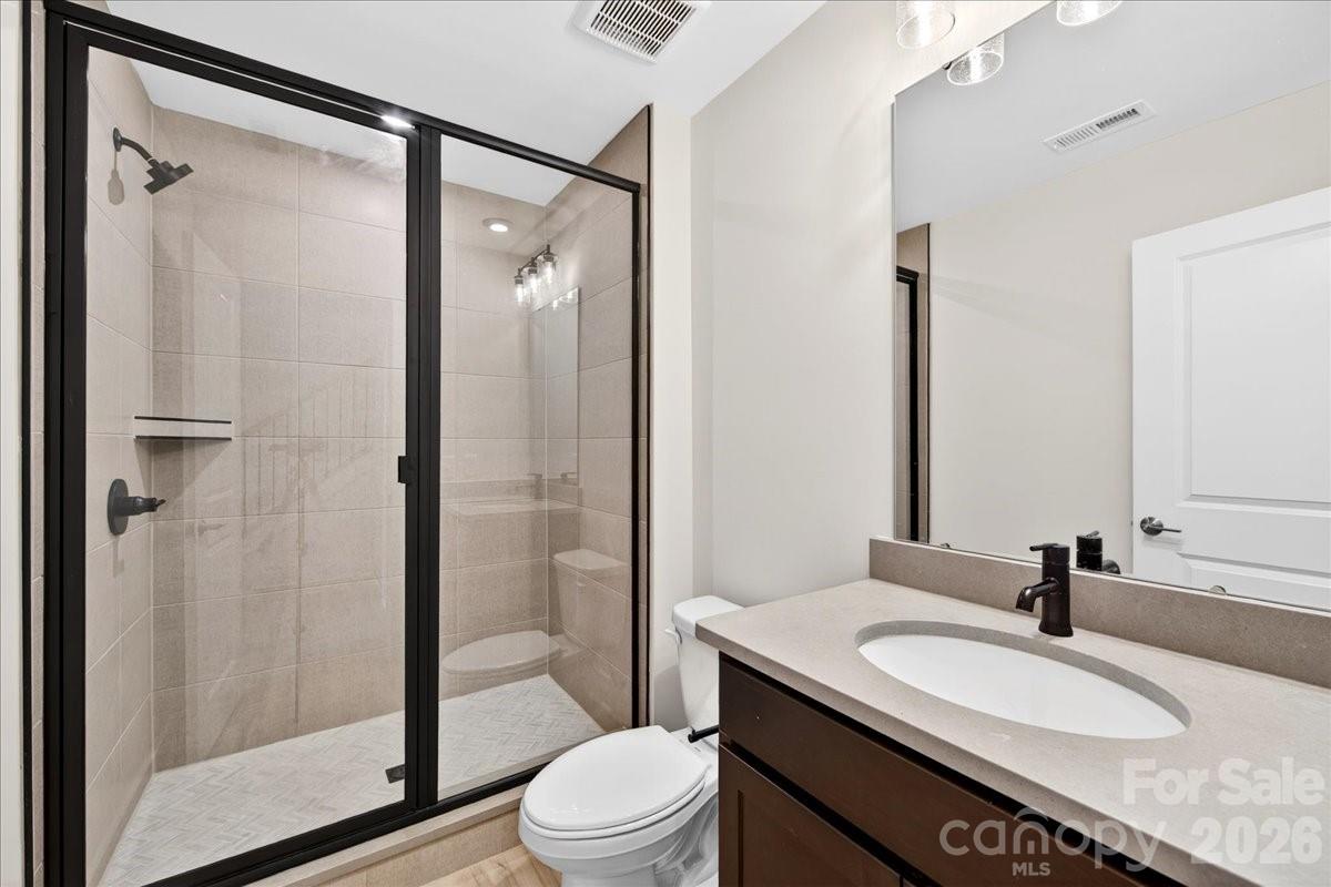 Context at Oakhurst - Residential