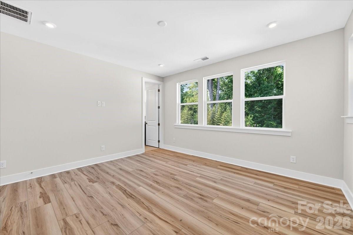 Context at Oakhurst - Residential