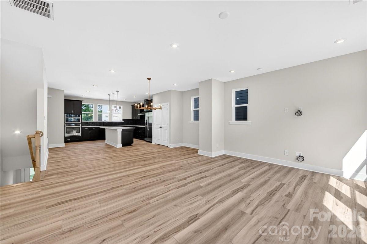 Context at Oakhurst - Residential