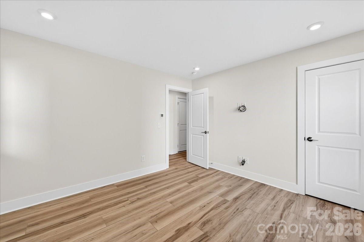6022 Pivot Court