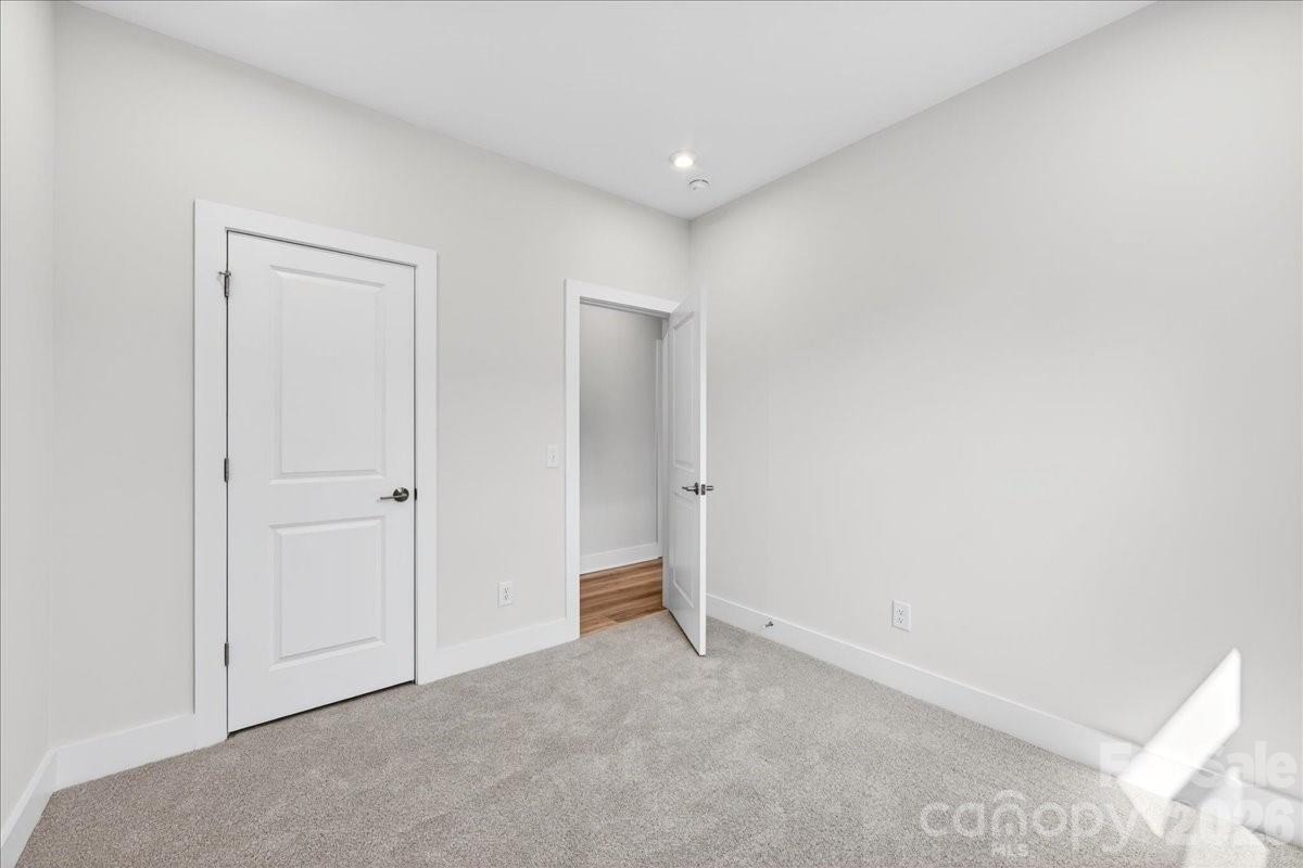 Context at Oakhurst - Residential