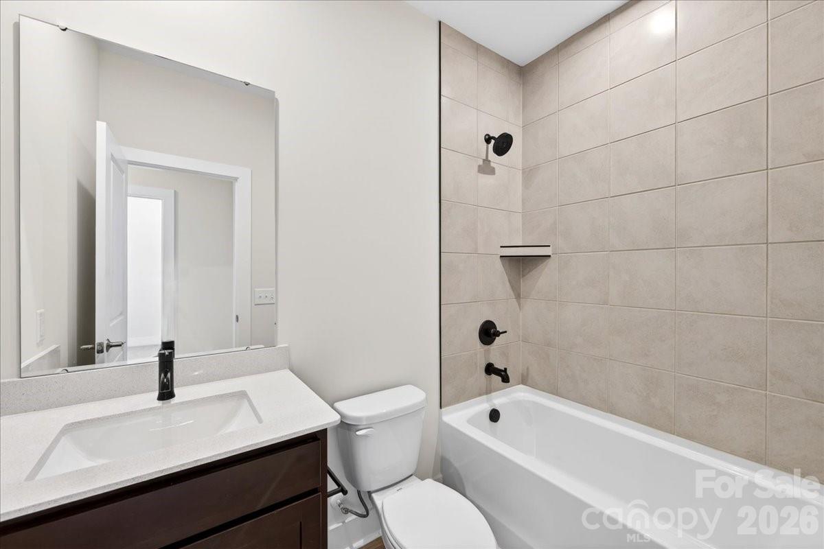 Context at Oakhurst - Residential