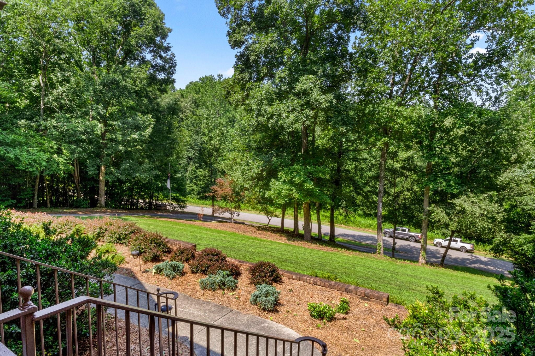 107 Creekwood Drive