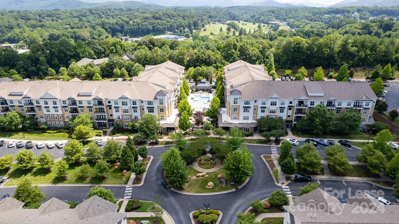 Asheville, North Carolina 28805, United States, 2 Bedrooms Bedrooms, ,2 BathroomsBathrooms,Residential,Active,56429