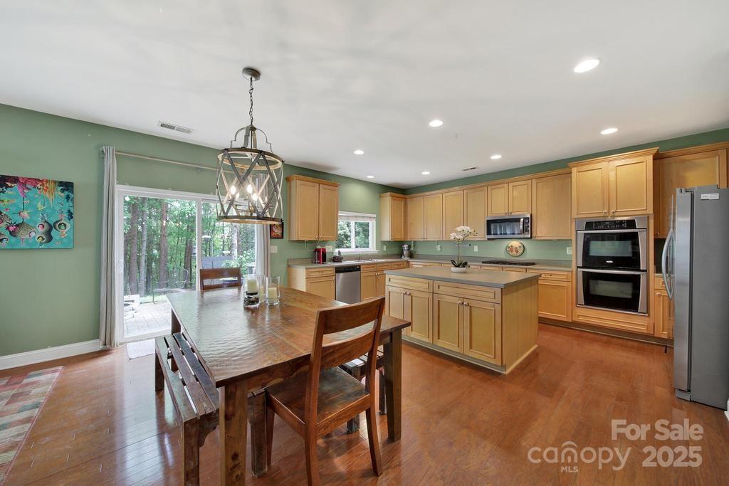 English Trails - Residential