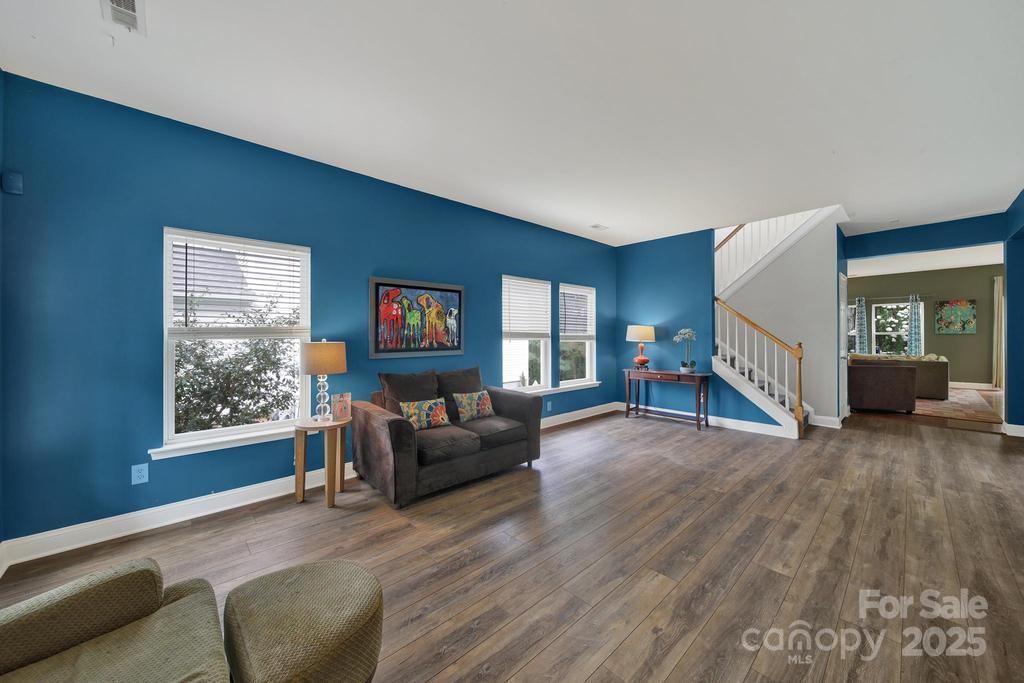 English Trails - Residential