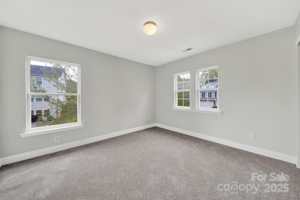 English Trails - Residential