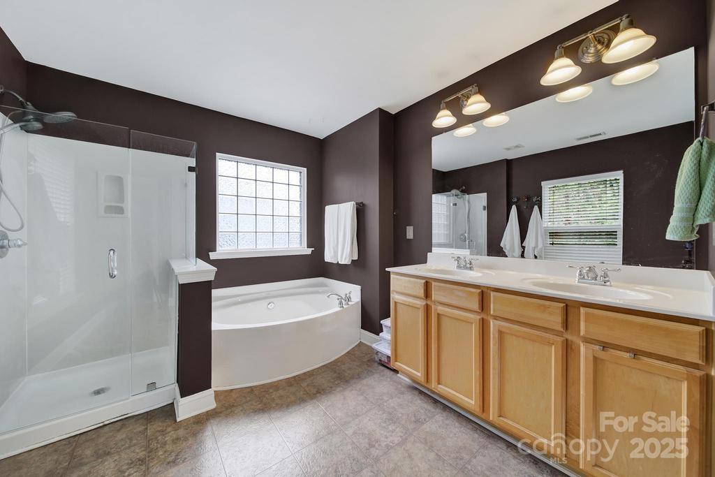 English Trails - Residential