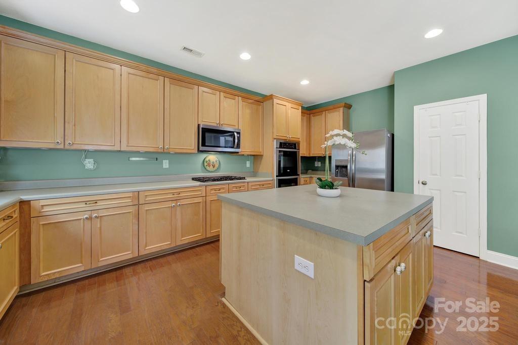 English Trails - Residential