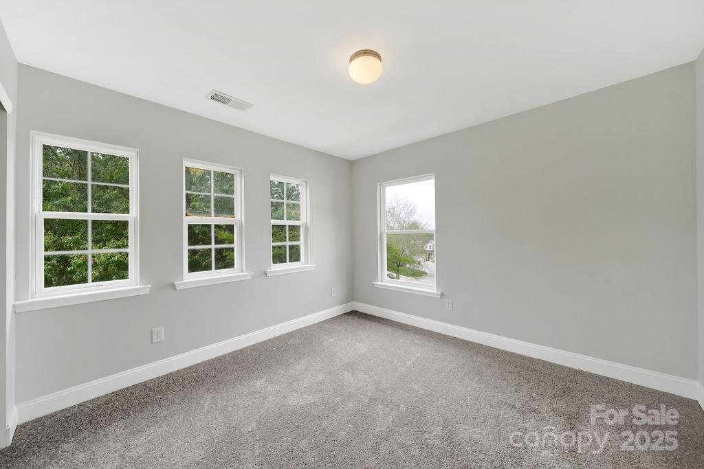 English Trails - Residential