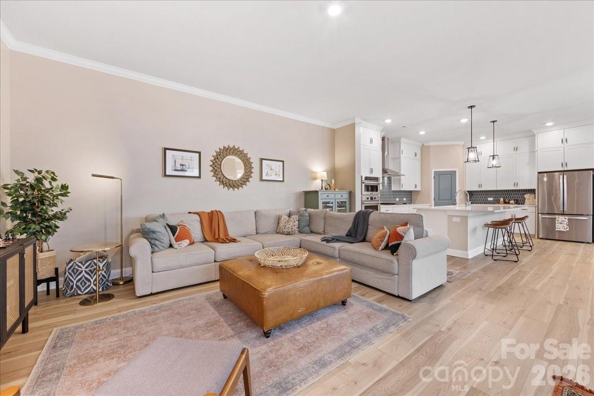 Villa Heights - Residential