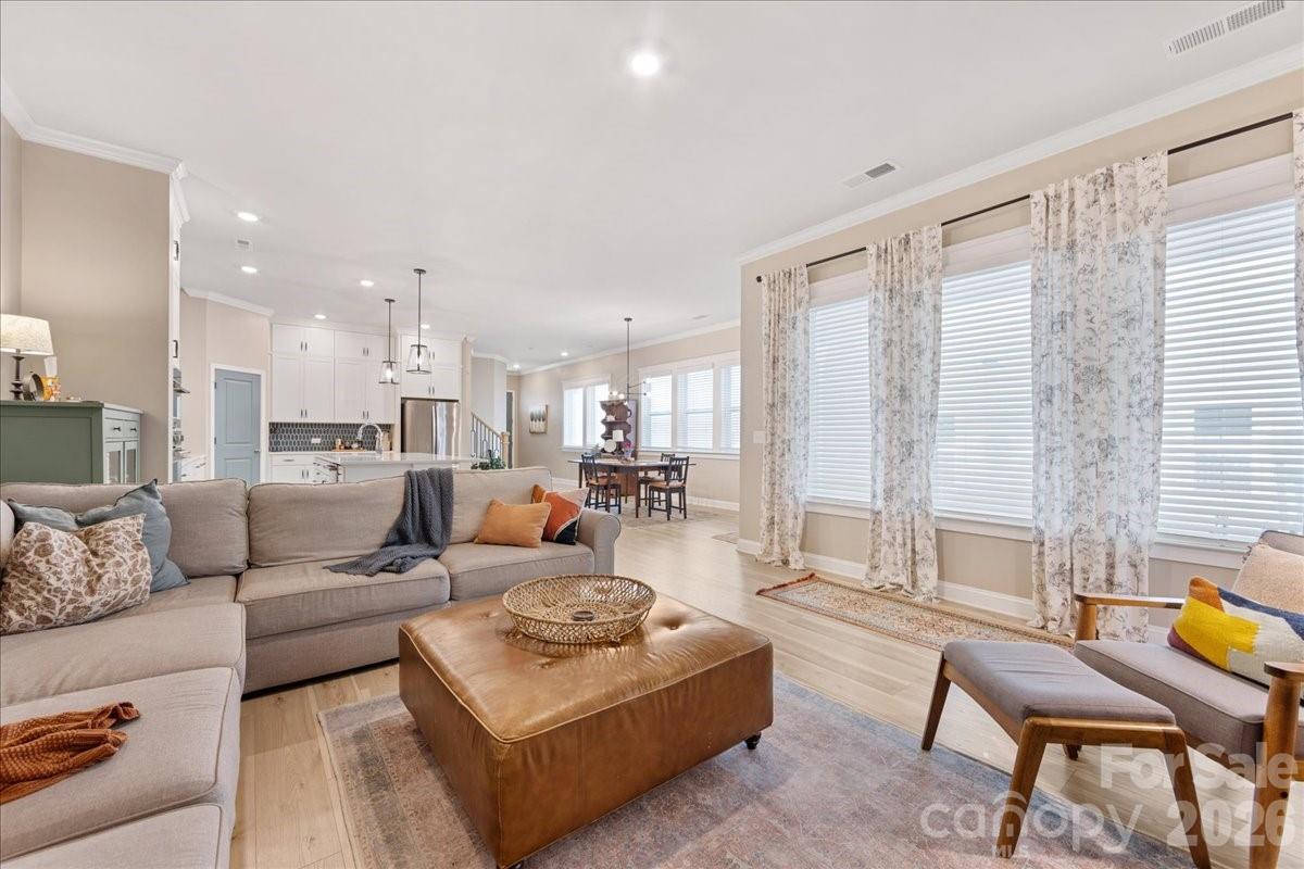 Villa Heights - Residential