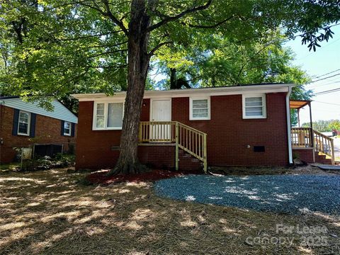 Photo of 221 Bookington Drive #A, Lexington, NC 27292 (MLS # 4327845)