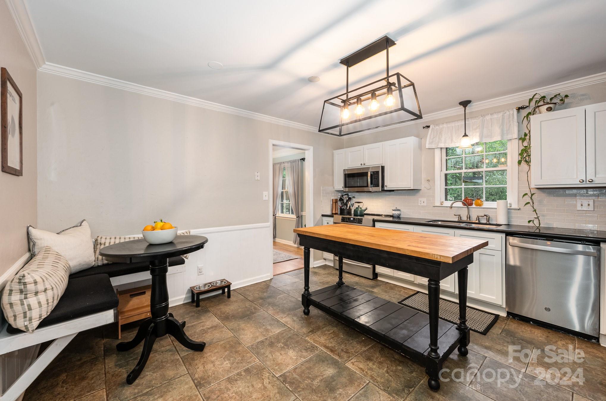 Sardis Forest - Residential