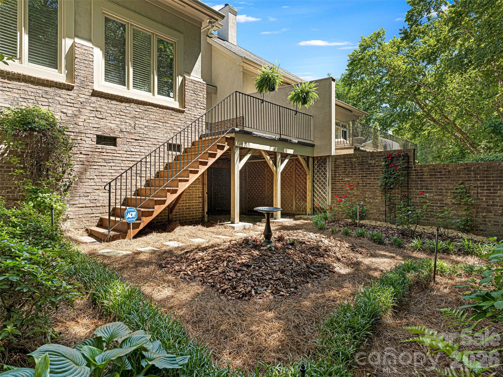 Challis Hill - Residential