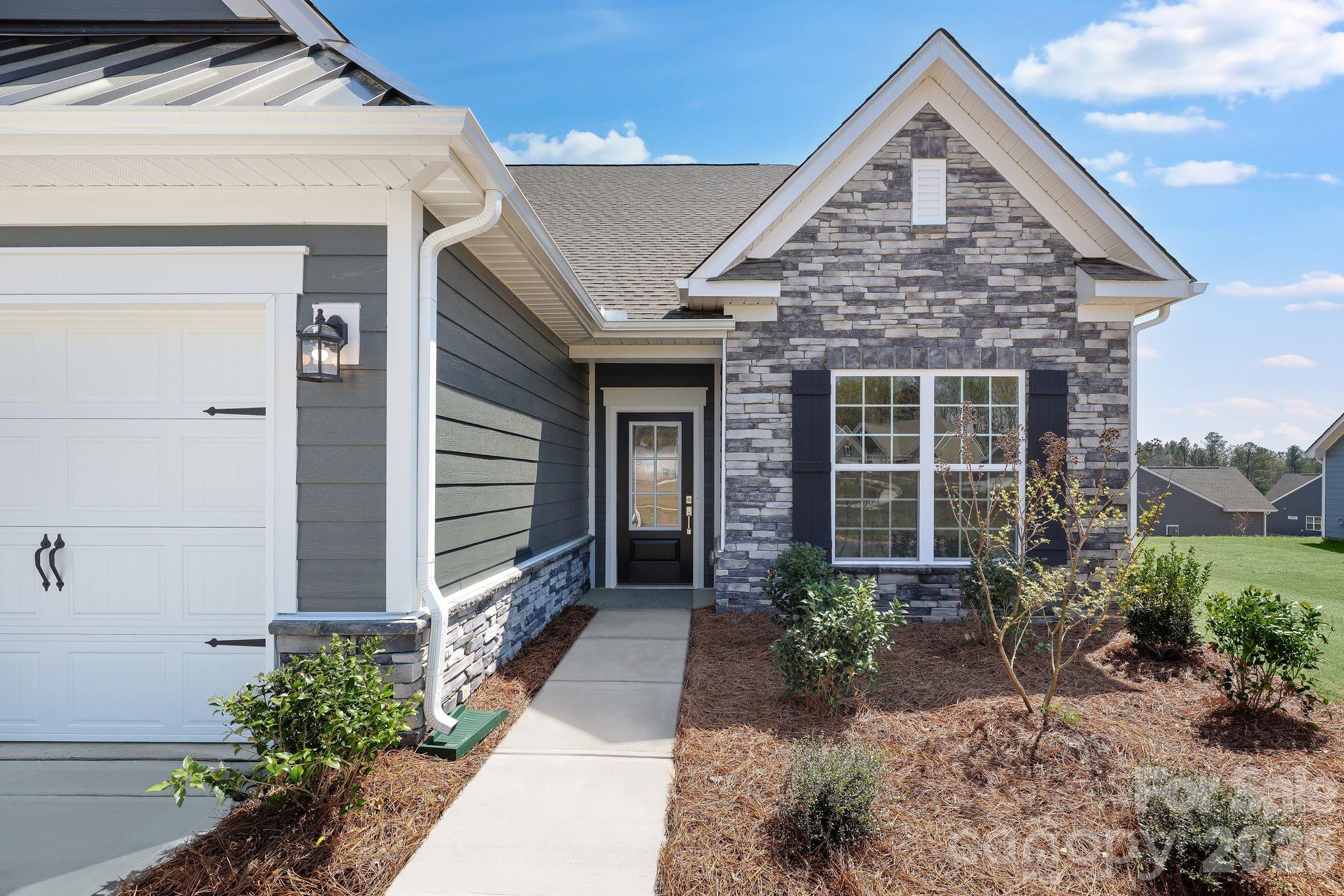 Roselyn - Residential