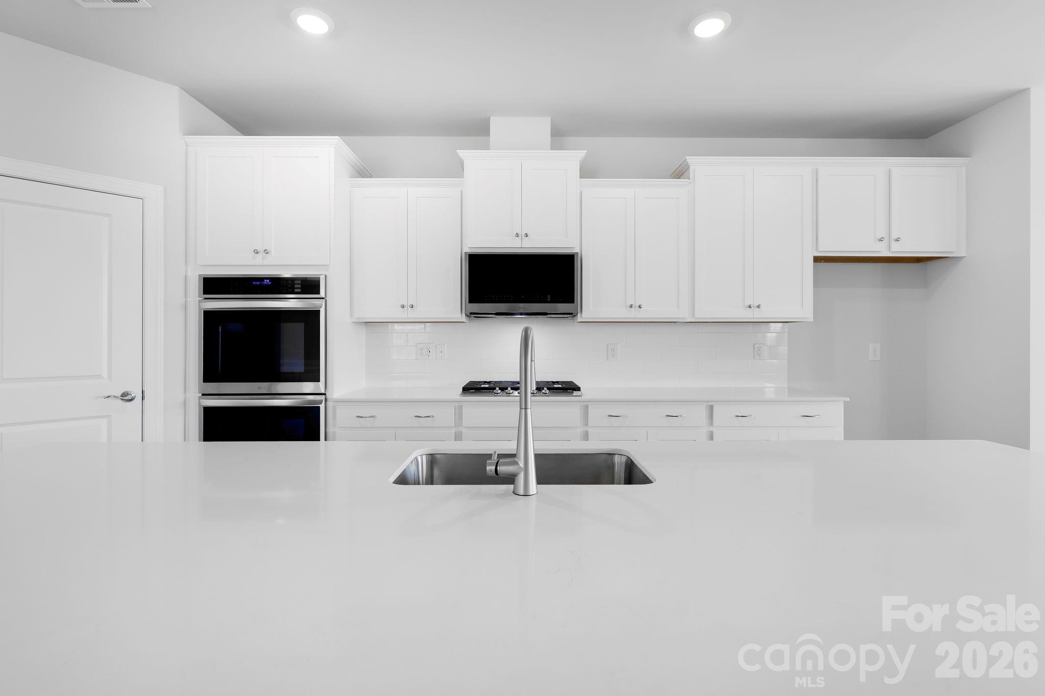 Roselyn - Residential