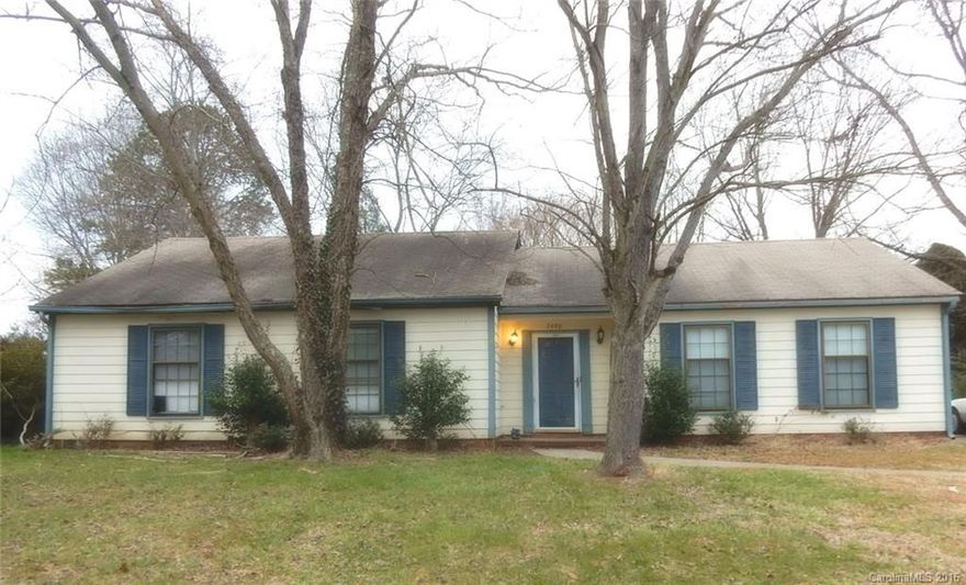 The auction dates are from 4/30/2016 - 5/3/2016, however with PRE-BIDDING ENCOURAGED! PROPERTY IS OCCUPIEDAND OCCUPANTS ARE NOT TO BE DISTURBED OR CONTACTED UNDER ANY CIRCUMSTANCES. Interior inspections are not available and property is being sold as is. Property is sold ONLY through auction. BUYERS MUST BID ONLINE - Info from Tax records. Bidding instructions in media. Communicate via e-mail if bidding instructions are unclear. NOT A FULL SERVICE LISTING & Broker has no info on condition.