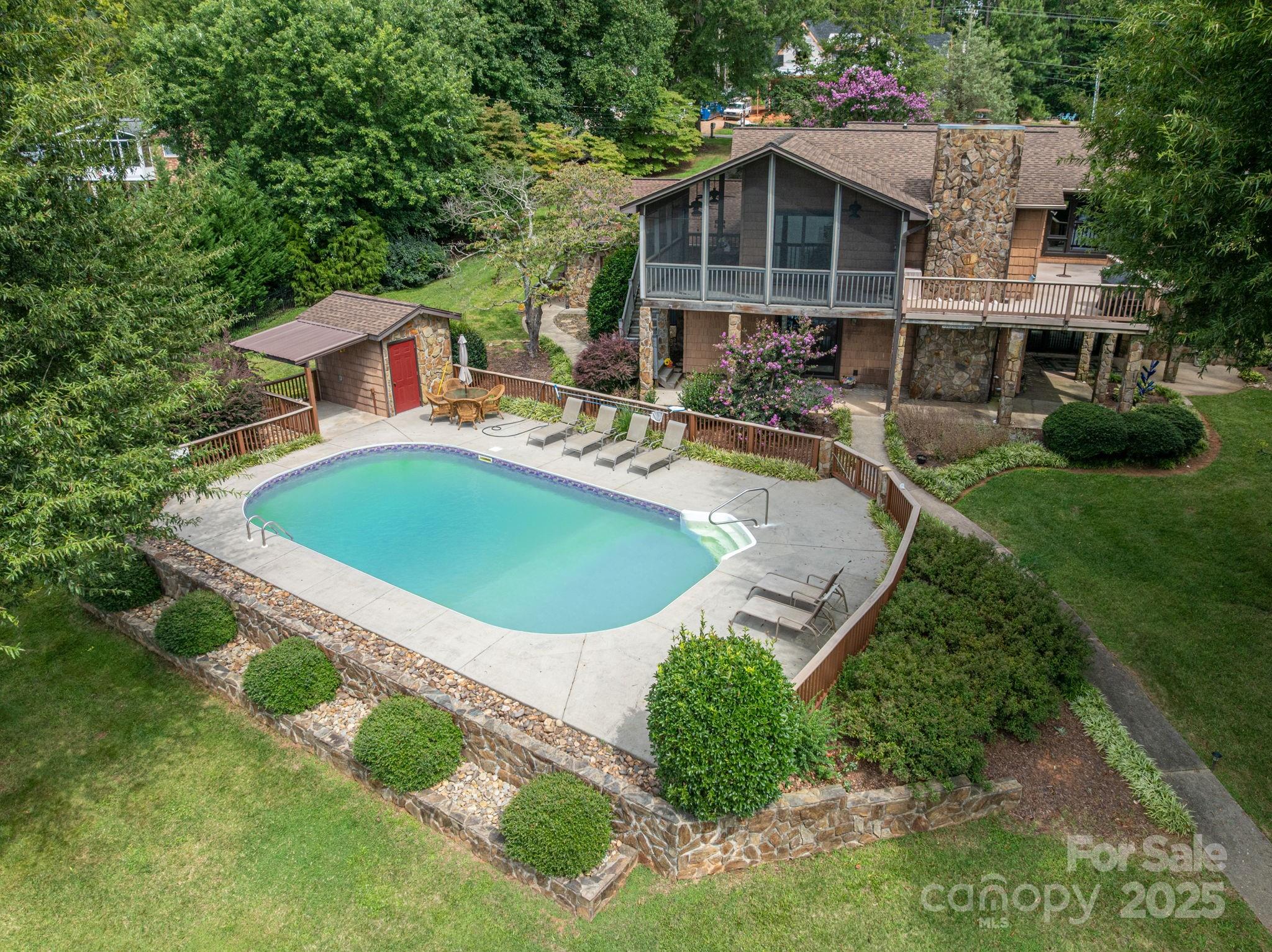 7424 Windy Pine Circle