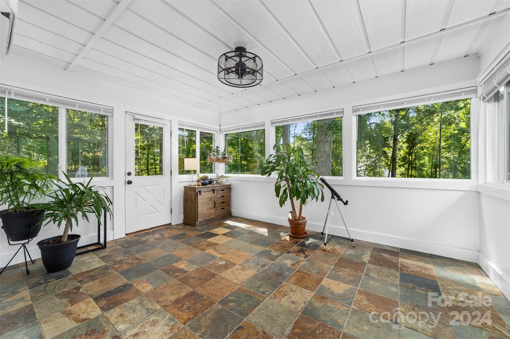 Shady Cove - Residential