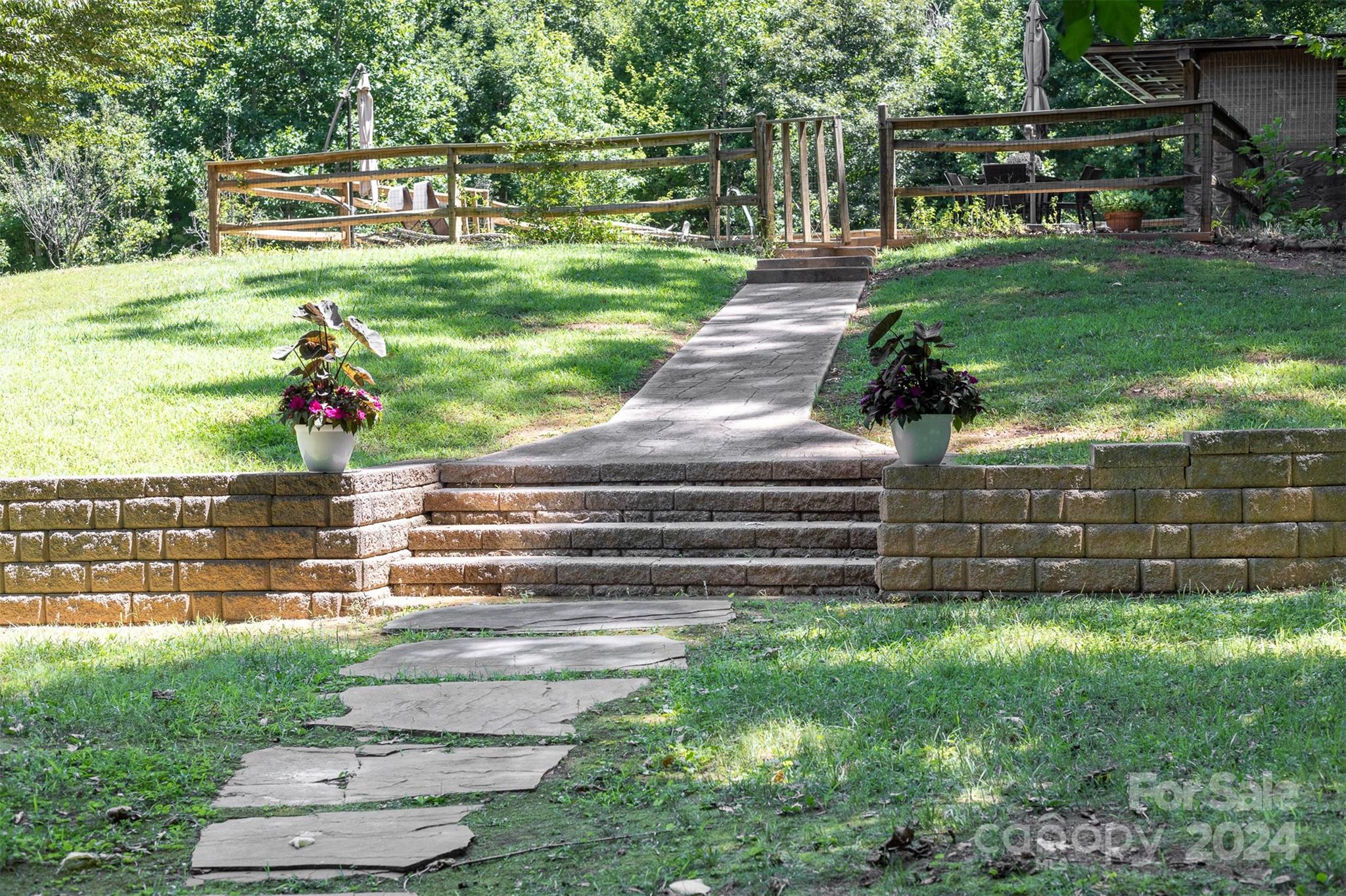 Shady Cove - Residential