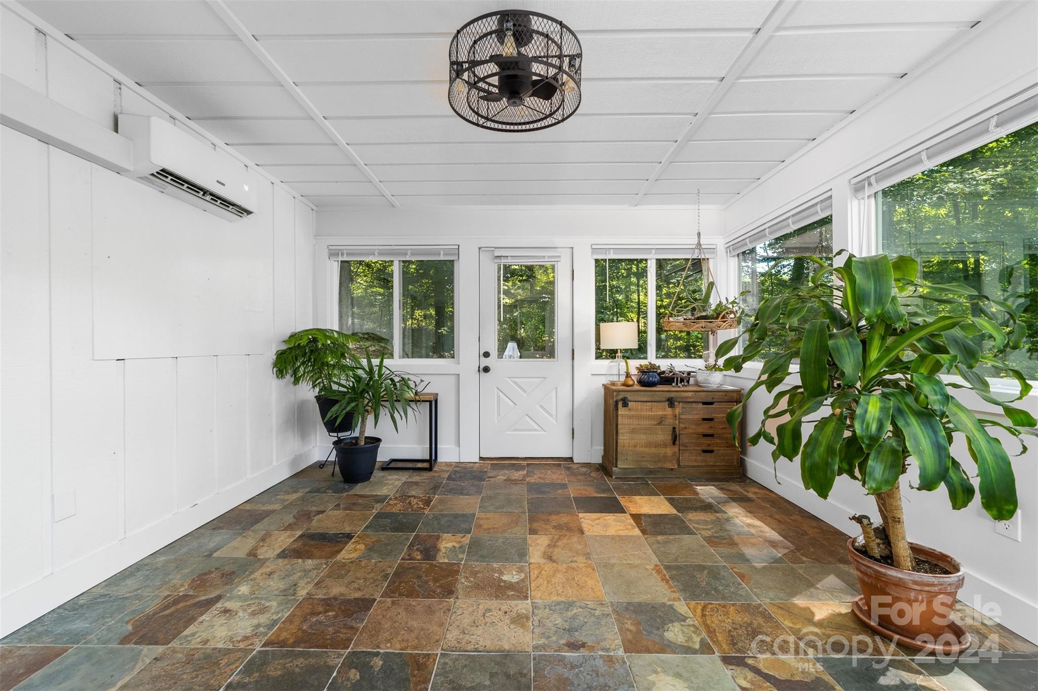 Shady Cove - Residential