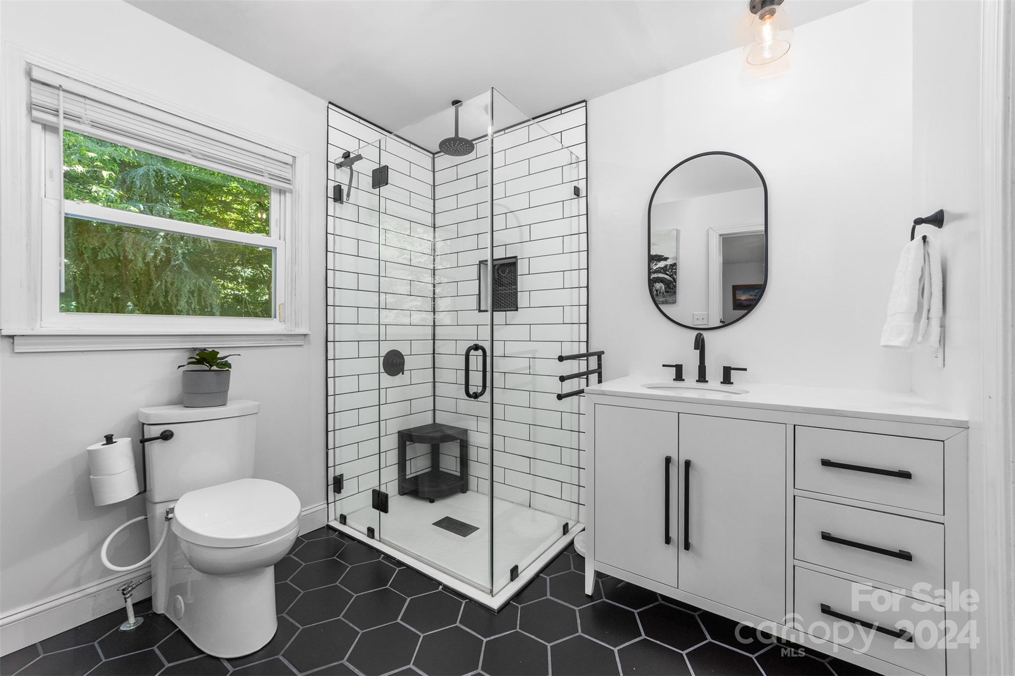 Shady Cove - Residential