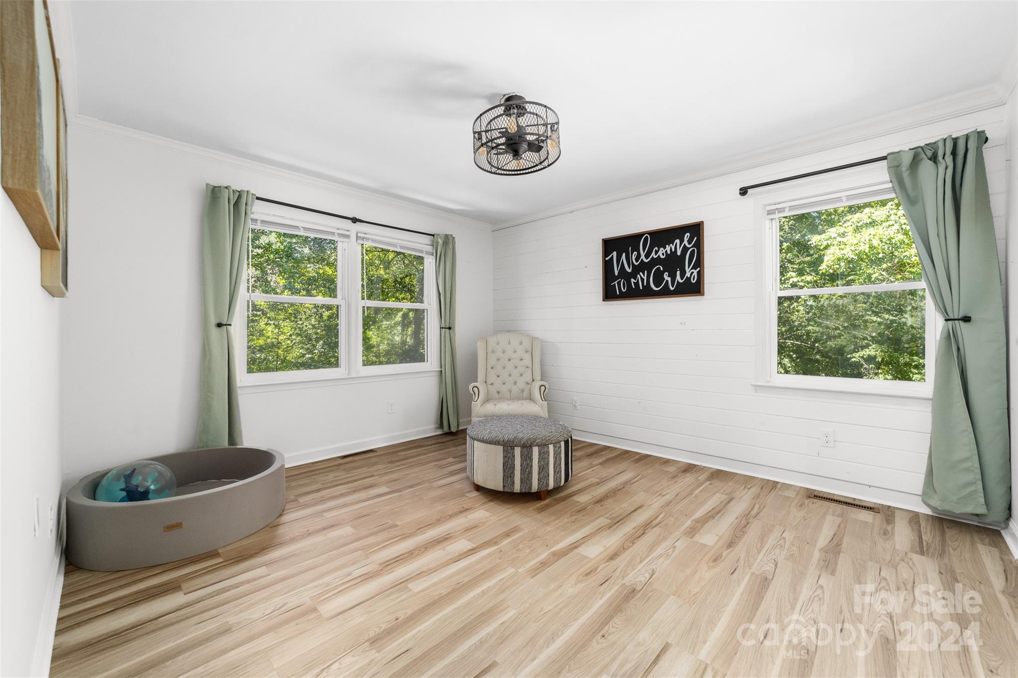 Shady Cove - Residential