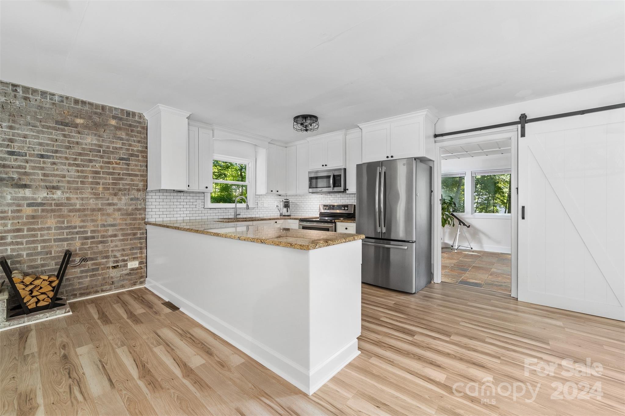 Shady Cove - Residential