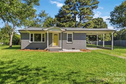 Photo for 408 W Sandy Ridge Road