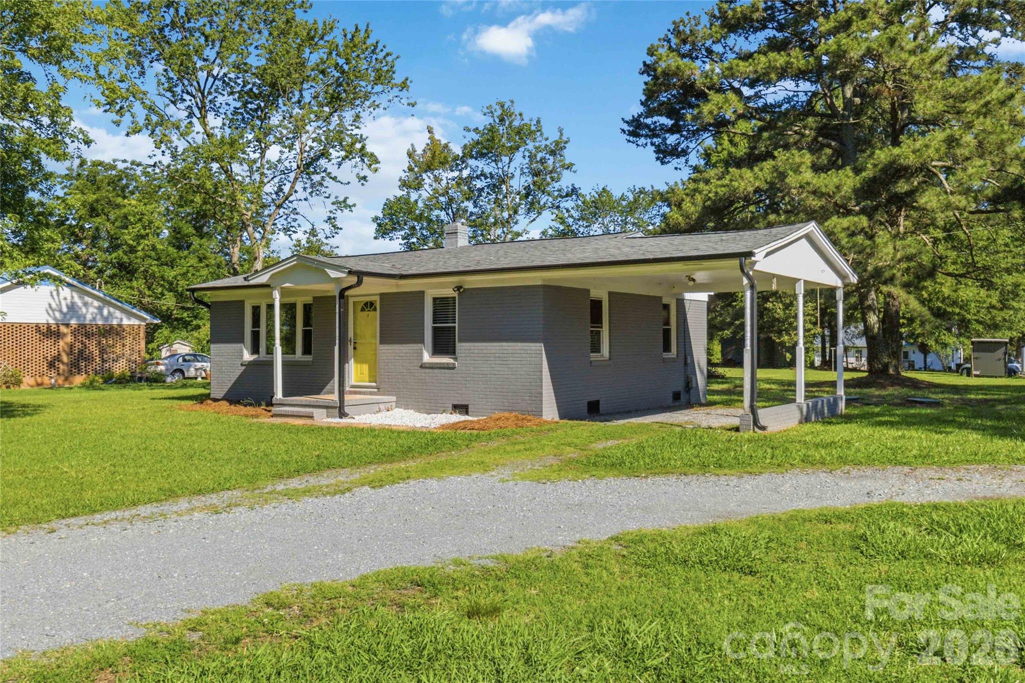 408 W Sandy Ridge Road