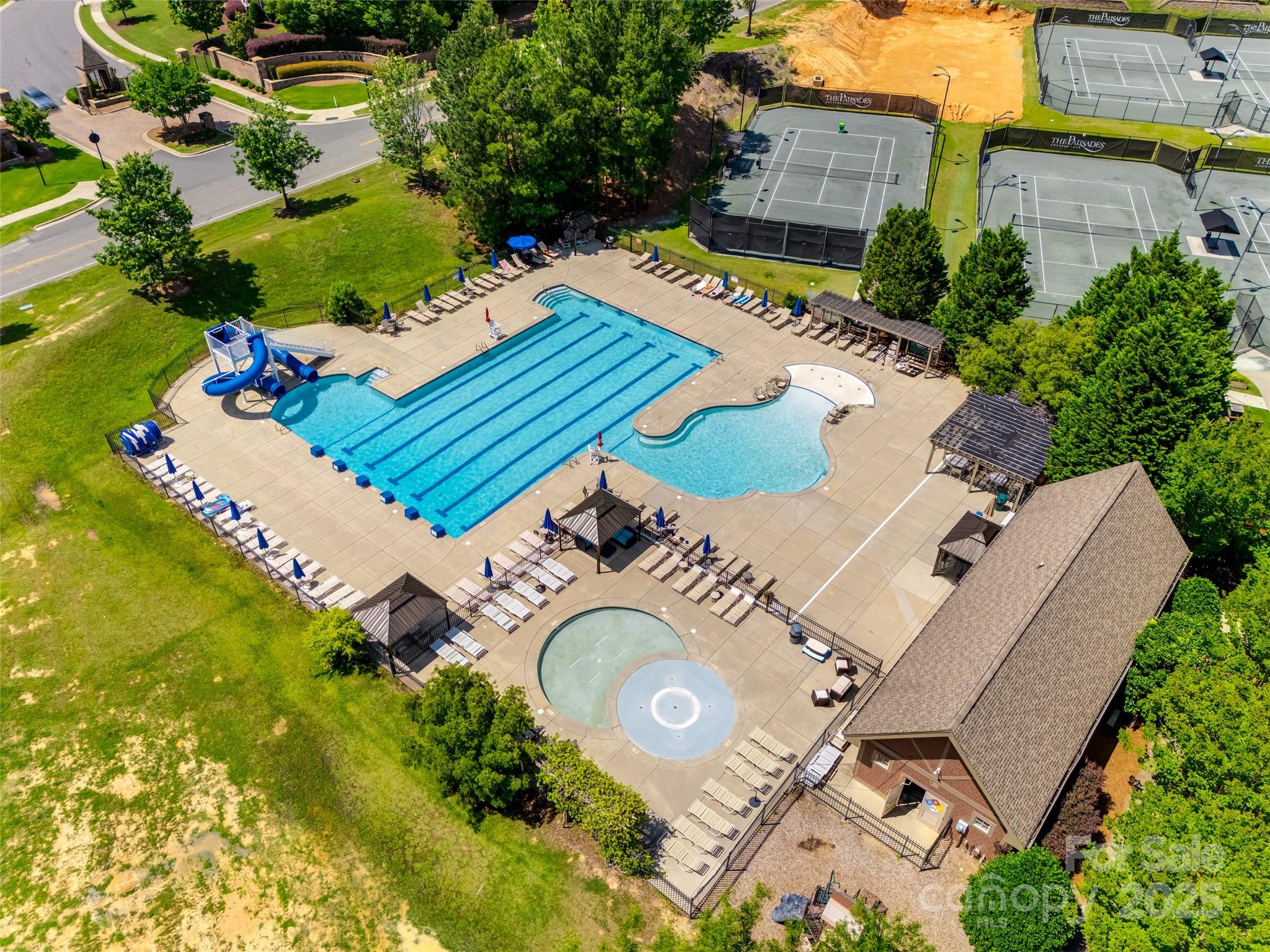 The Palisades - Residential