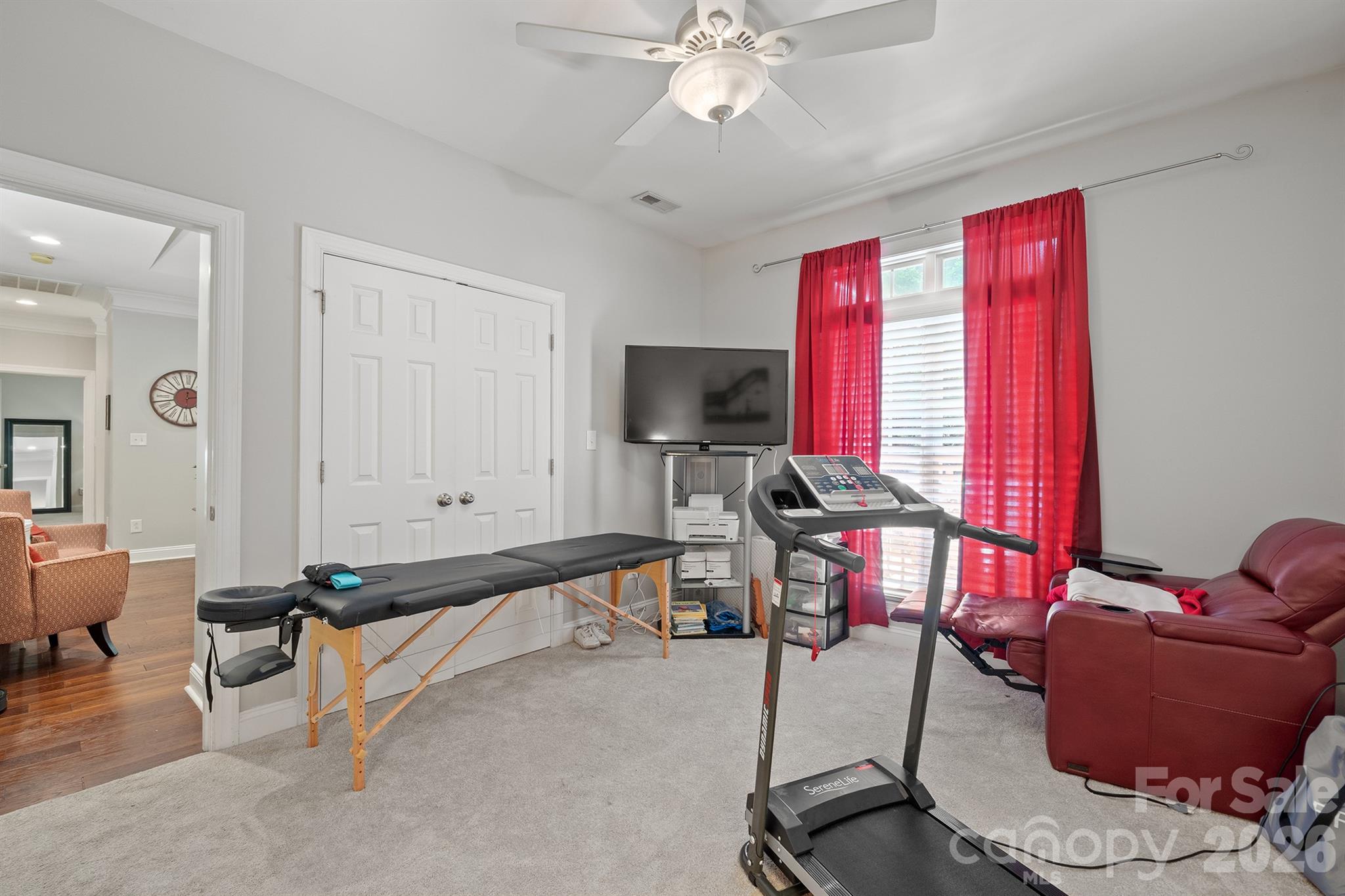 The Legacy @ Davis Lake - Residential