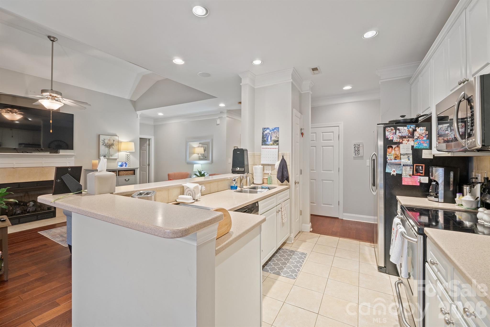 The Legacy @ Davis Lake - Residential